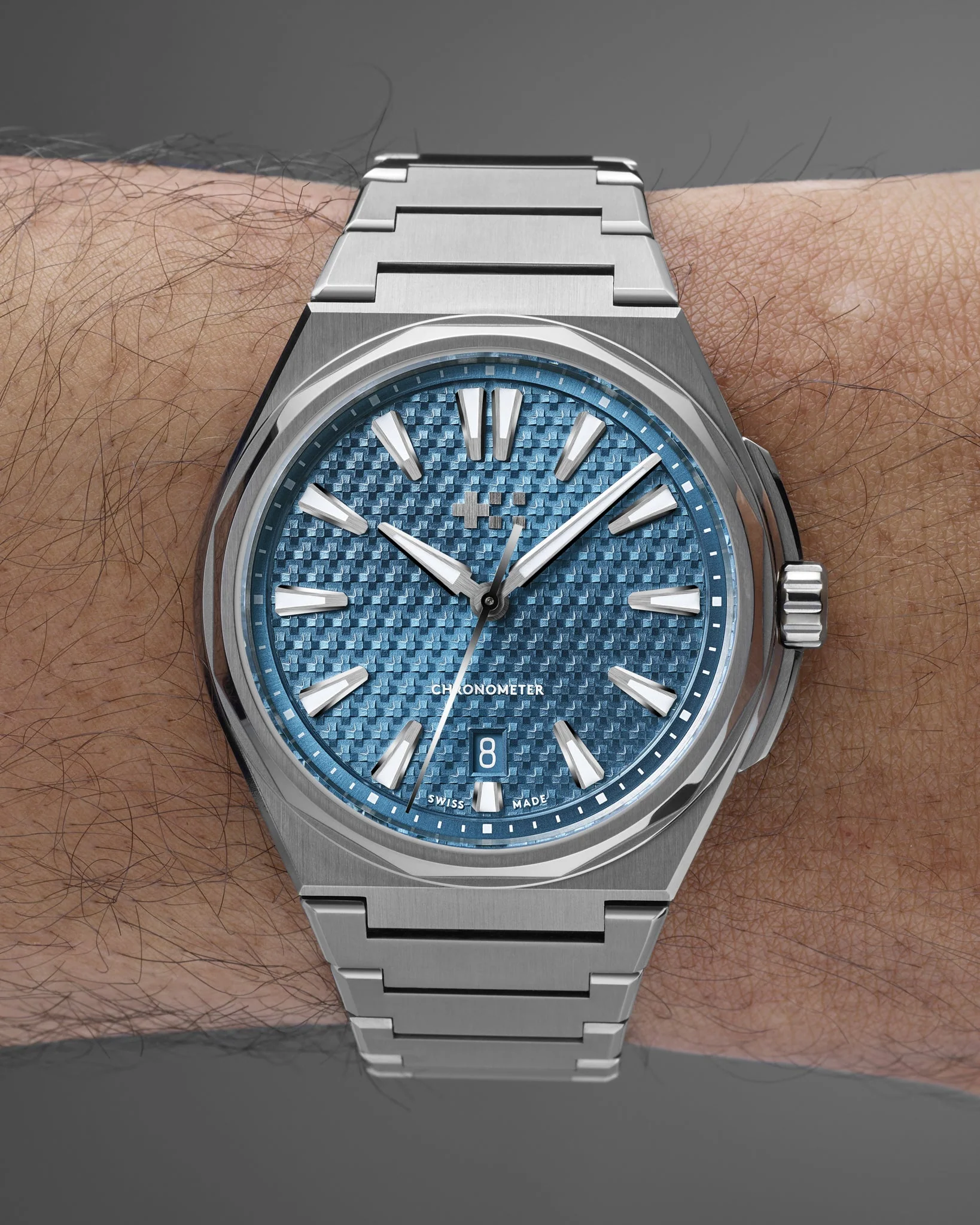 Christopher Ward The Twelve Titanium - Fjord Blue - Non-Fumé 40mm - Image 8