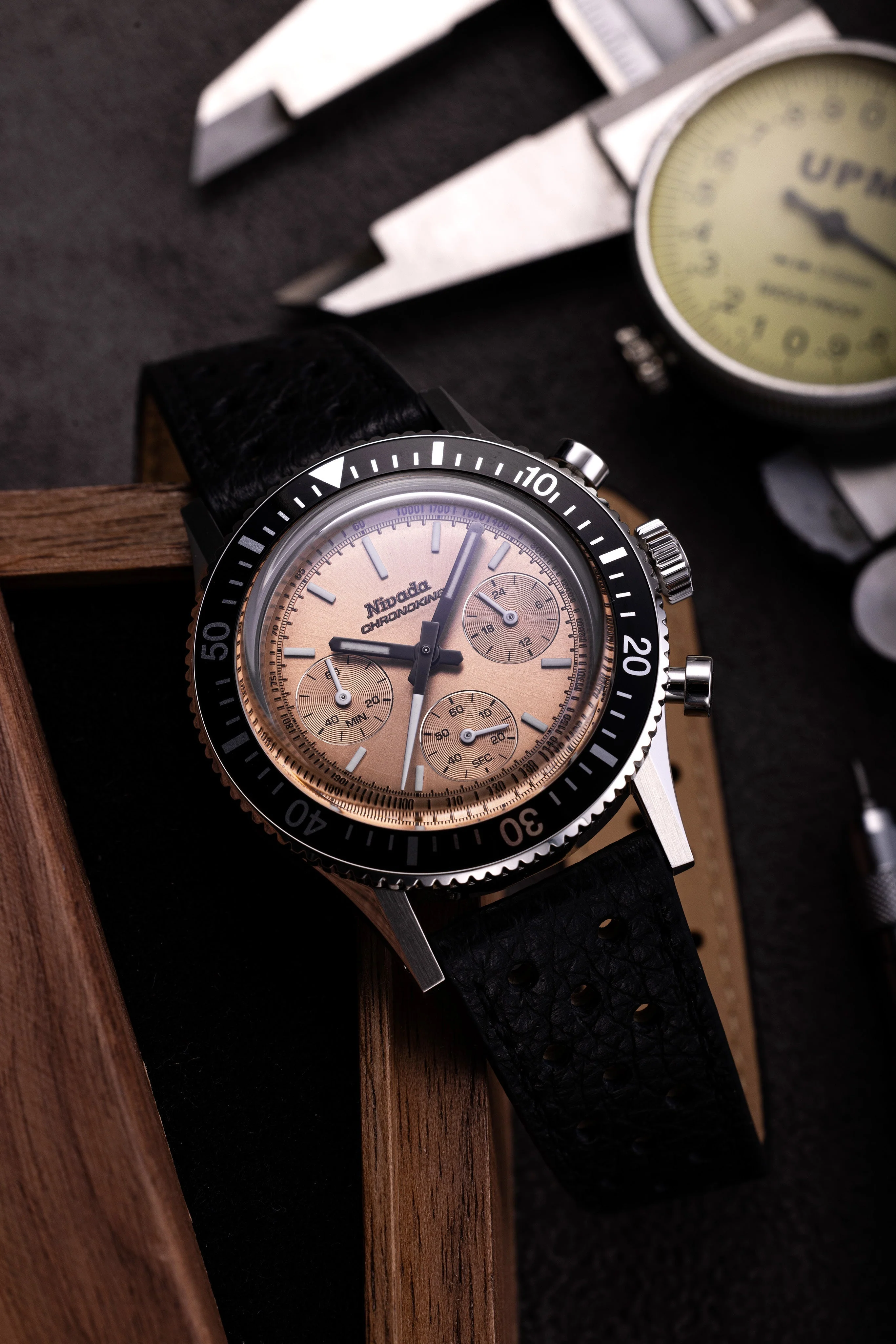 Nivada Grenchen Chronoking Mecaquartz Salmon - Image 13