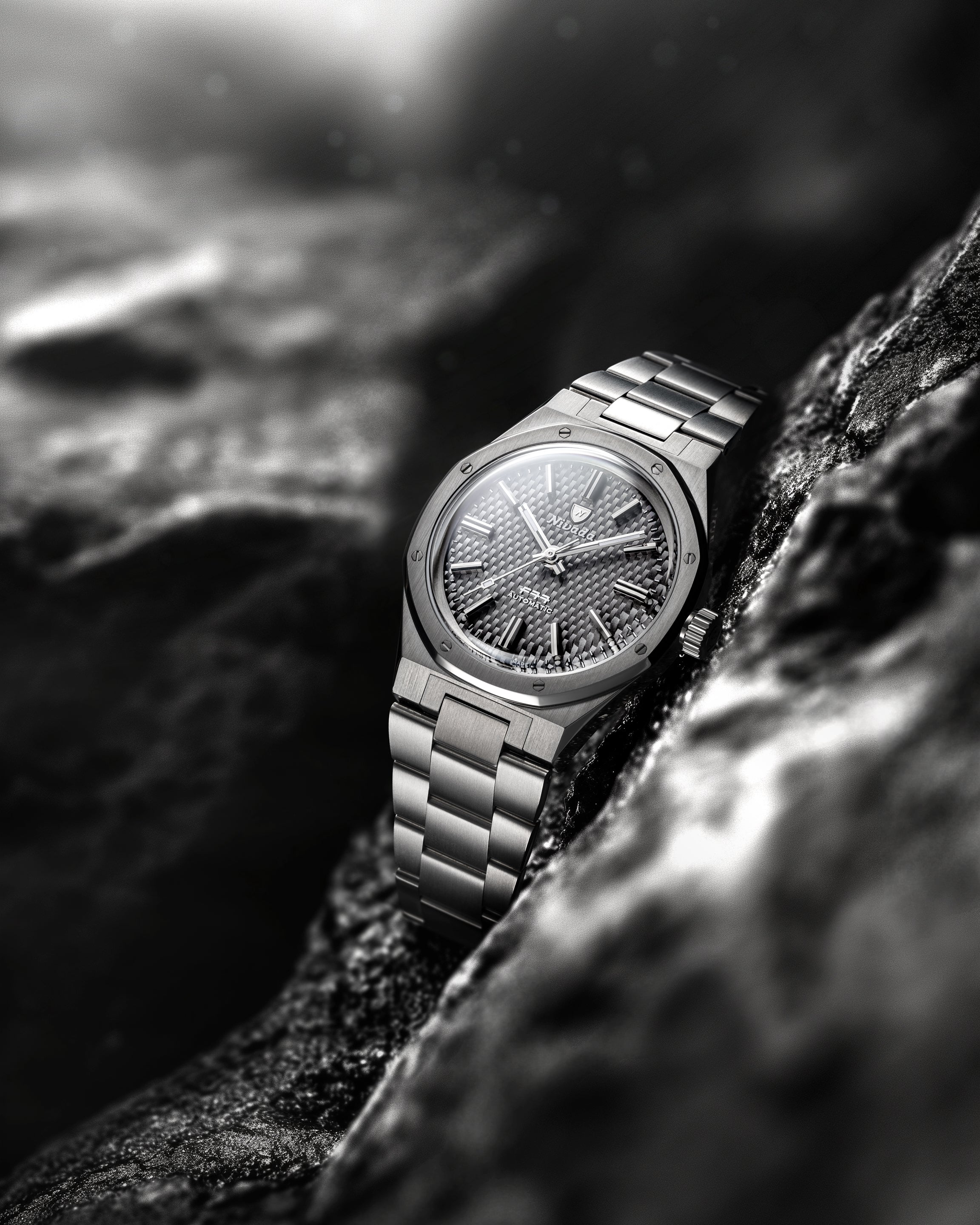 Nivada Grenchen F77 Anthracite Titanium - Image 4